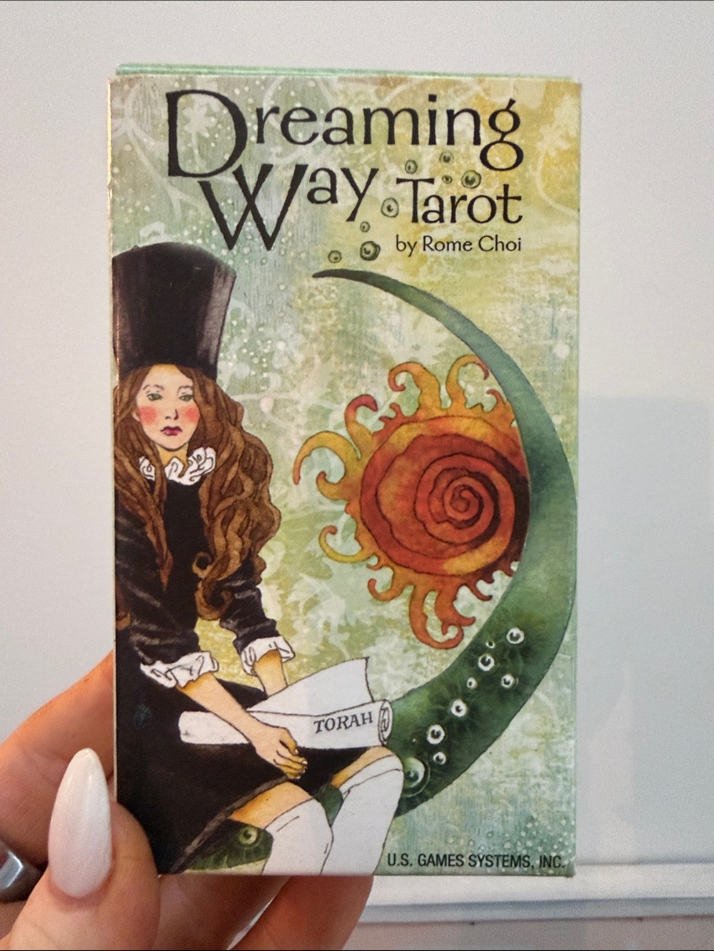 Dreaming Way Tarot by Rome Choi - Green Art Tarot Deck